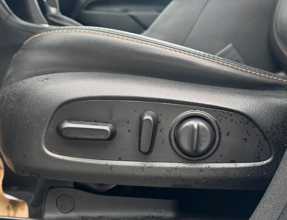 Chevrolet Equinox LT 2020 à Cowansville, Québec - 16 - w1024h768px