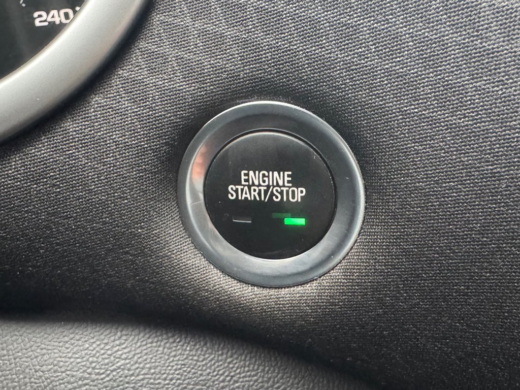 Chevrolet Malibu RS 2022 à Cowansville, Québec - 9 - w1024h768px