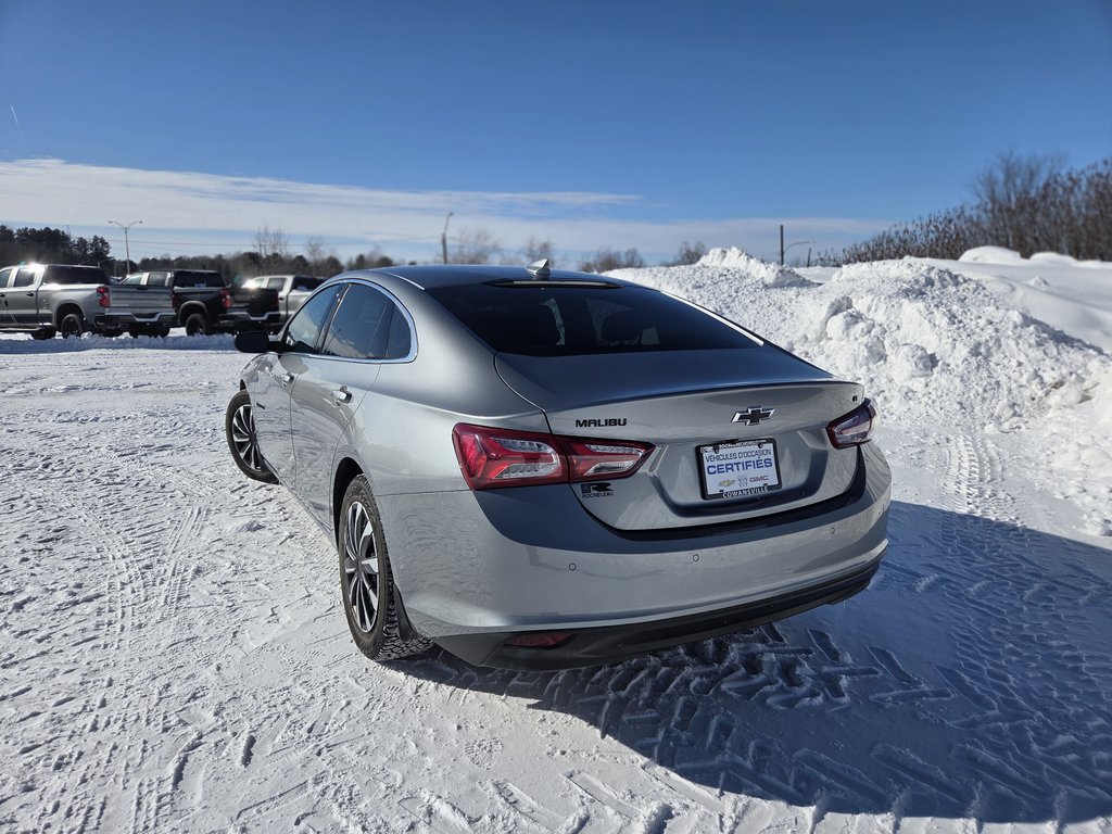 2024 Chevrolet Malibu 1LT in Cowansville, Quebec - 3 - w1024h768px