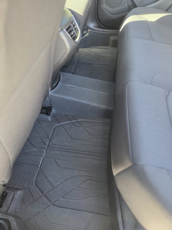 2024 Chevrolet Malibu 1LT in Cowansville, Quebec - 22 - w1024h768px