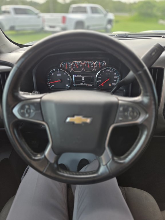 2019 Chevrolet Silverado 1500 LD LT in Cowansville, Quebec - 28 - w1024h768px