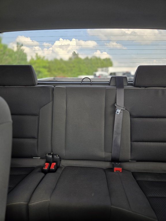 2019 Chevrolet Silverado 1500 LD LT in Cowansville, Quebec - 24 - w1024h768px