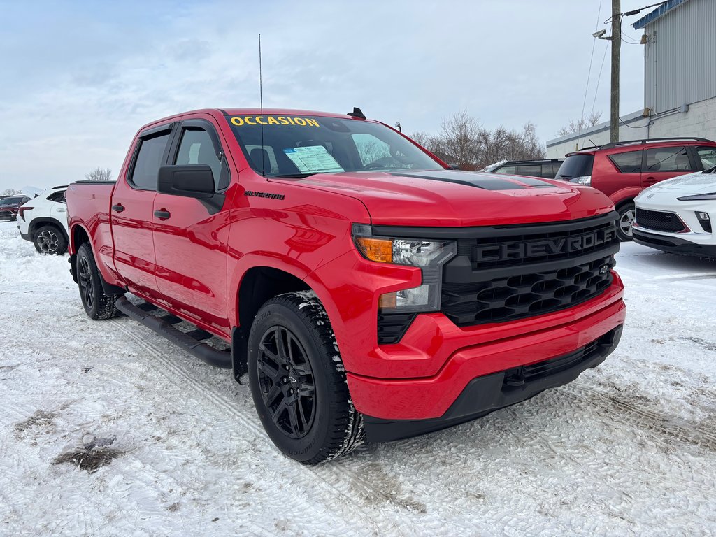 Chevrolet Silverado 1500 Custom 2022 à Cowansville, Québec - 7 - w1024h768px