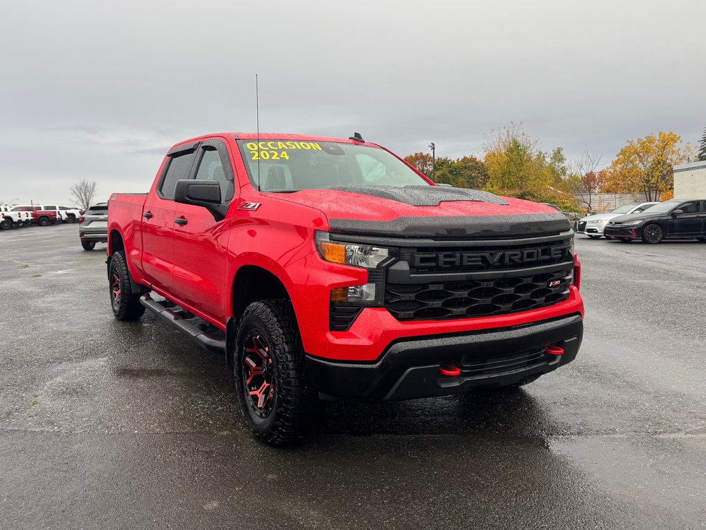 Chevrolet Silverado 1500 Custom Trail Boss 2024 à Cowansville, Québec - 3 - w1024h768px