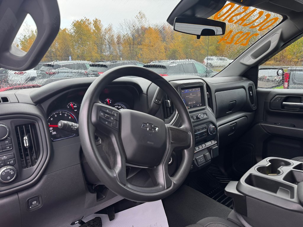Chevrolet Silverado 1500 Custom Trail Boss 2024 à Cowansville, Québec - 18 - w1024h768px