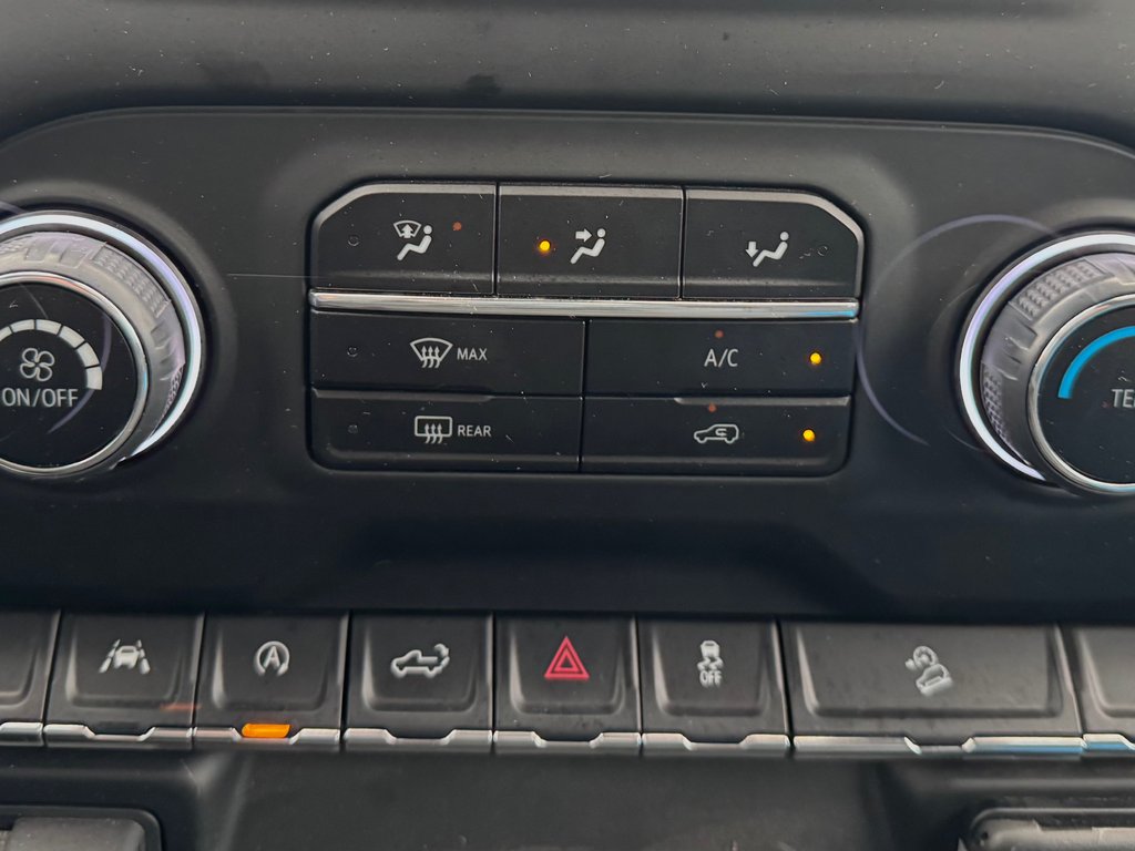 Chevrolet Silverado 1500 Custom Trail Boss 2024 à Cowansville, Québec - 14 - w1024h768px