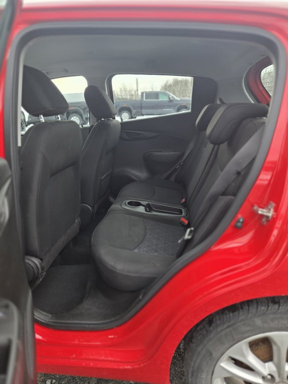 Chevrolet Spark LT 2020 à Cowansville, Québec - 12 - w1024h768px