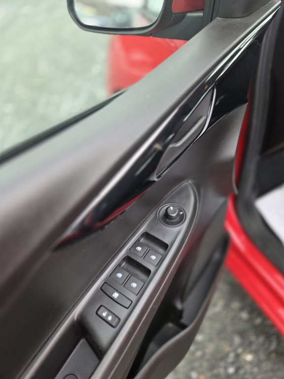 Chevrolet Spark LT 2020 à Cowansville, Québec - 11 - w1024h768px