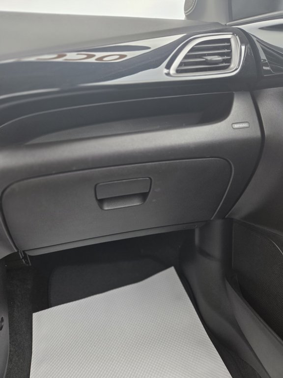 Chevrolet Spark LT 2020 à Cowansville, Québec - 22 - w1024h768px