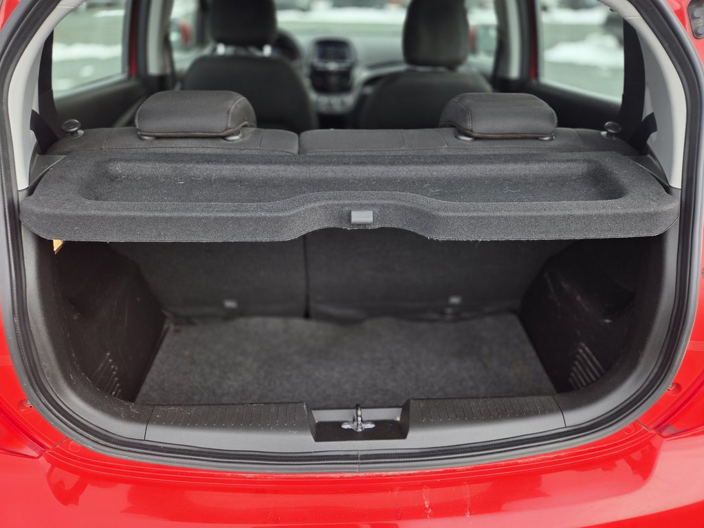 Chevrolet Spark LT 2020 à Cowansville, Québec - 9 - w1024h768px