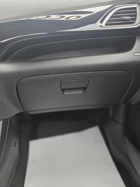 Chevrolet Spark LT 2020 à Cowansville, Québec - 20 - w1024h768px