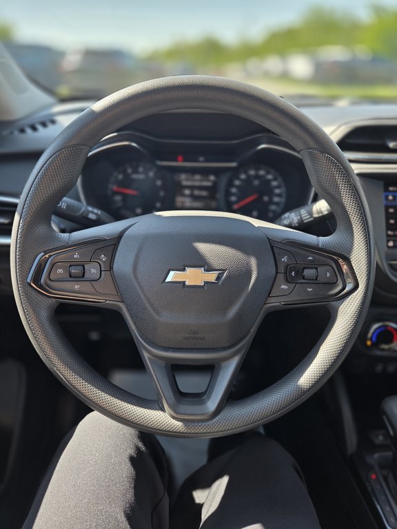 2023 Chevrolet Trailblazer LT in Cowansville, Quebec - 22 - w1024h768px