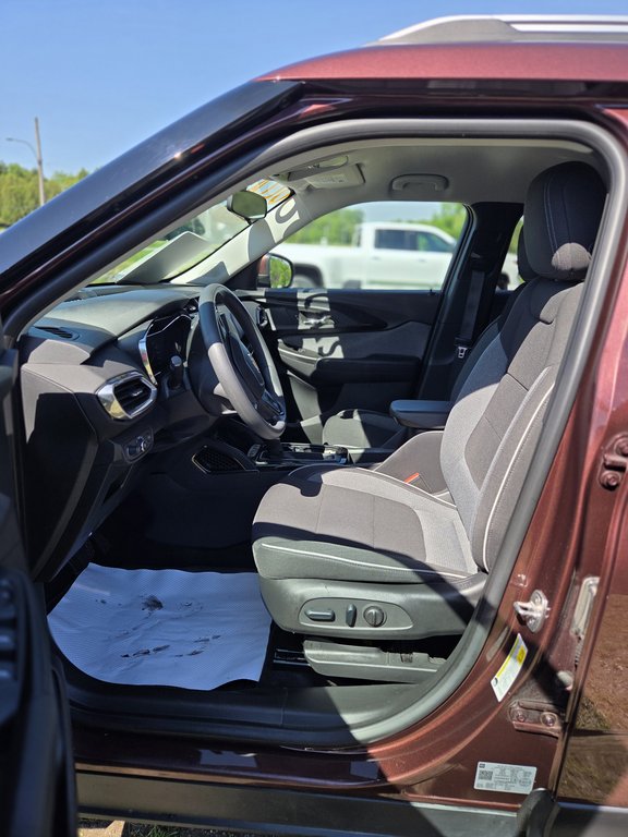 2023 Chevrolet Trailblazer LT in Cowansville, Quebec - 17 - w1024h768px