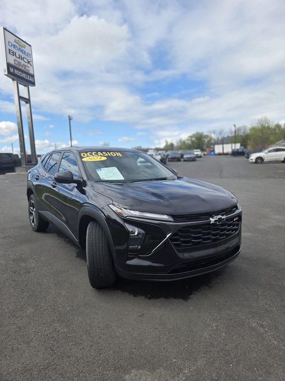 2024 Chevrolet Trax 1RS in Cowansville, Quebec - 3 - w1024h768px