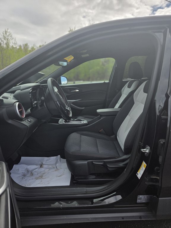 2024 Chevrolet Trax 1RS in Cowansville, Quebec - 14 - w1024h768px