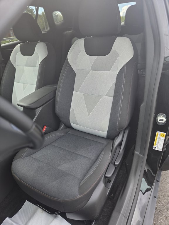 2024 Chevrolet Trax 1RS in Cowansville, Quebec - 17 - w1024h768px