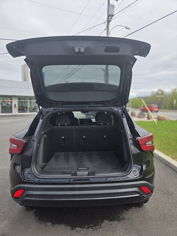 2024 Chevrolet Trax 1RS in Cowansville, Quebec - 9 - w1024h768px