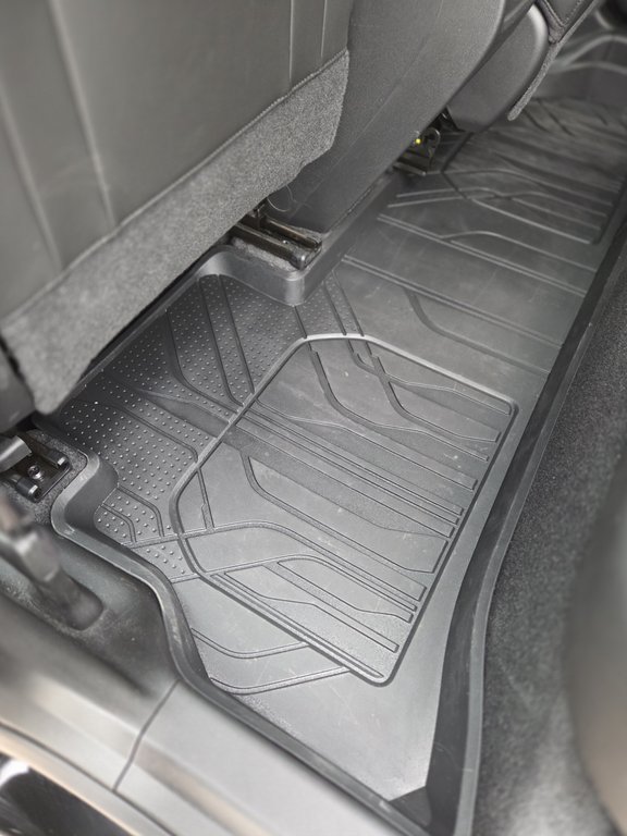 2024 Chevrolet Trax 2RS in Cowansville, Quebec - 12 - w1024h768px