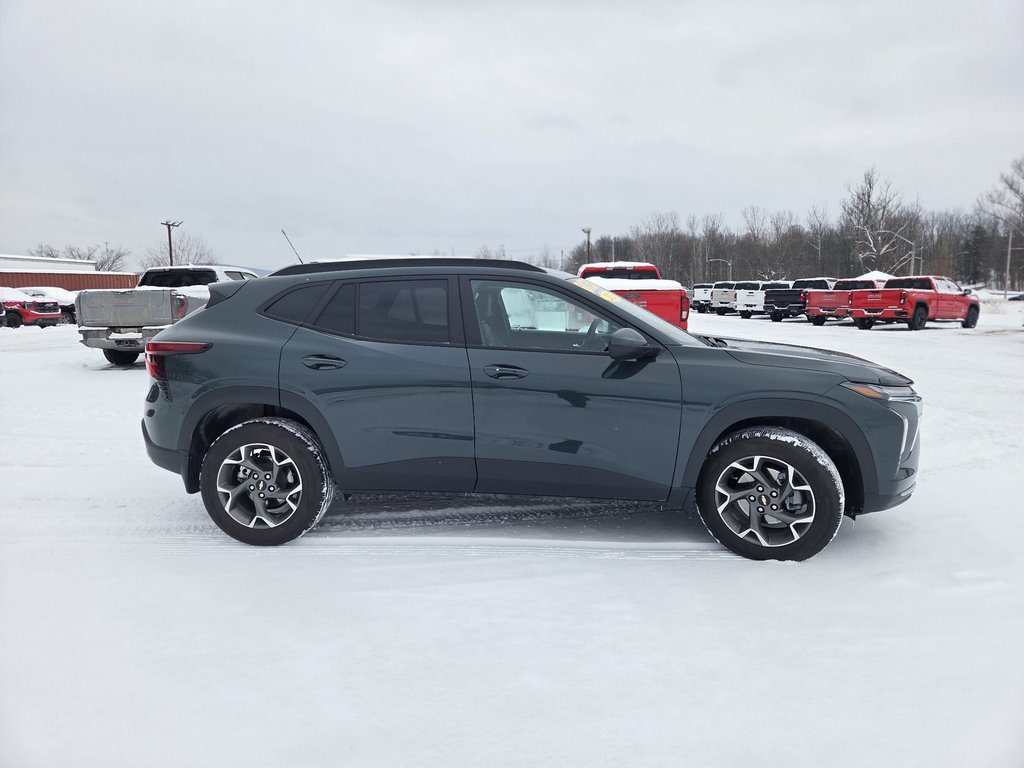 Chevrolet Trax LT 2025 à Cowansville, Québec - 4 - w1024h768px