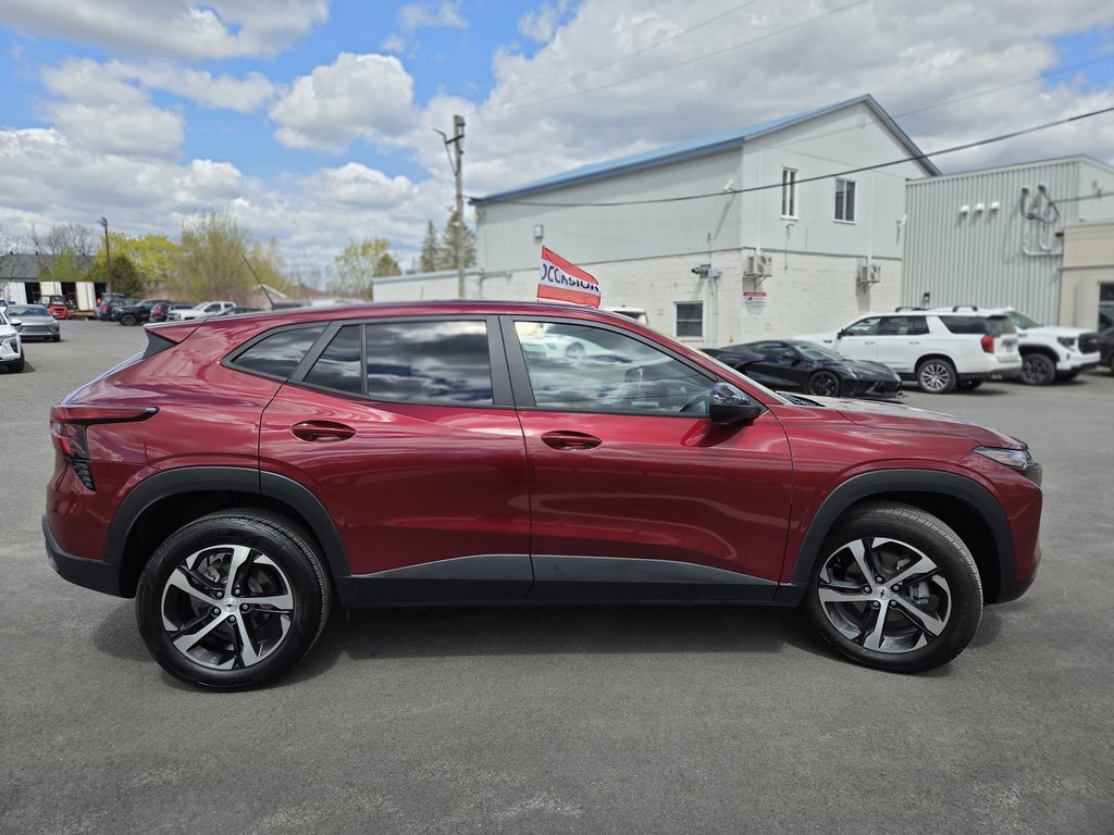 2025 Chevrolet Trax 1RS in Cowansville, Quebec - 4 - w1024h768px