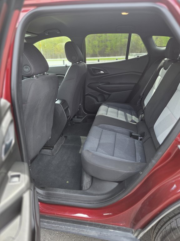 2025 Chevrolet Trax 1RS in Cowansville, Quebec - 9 - w1024h768px