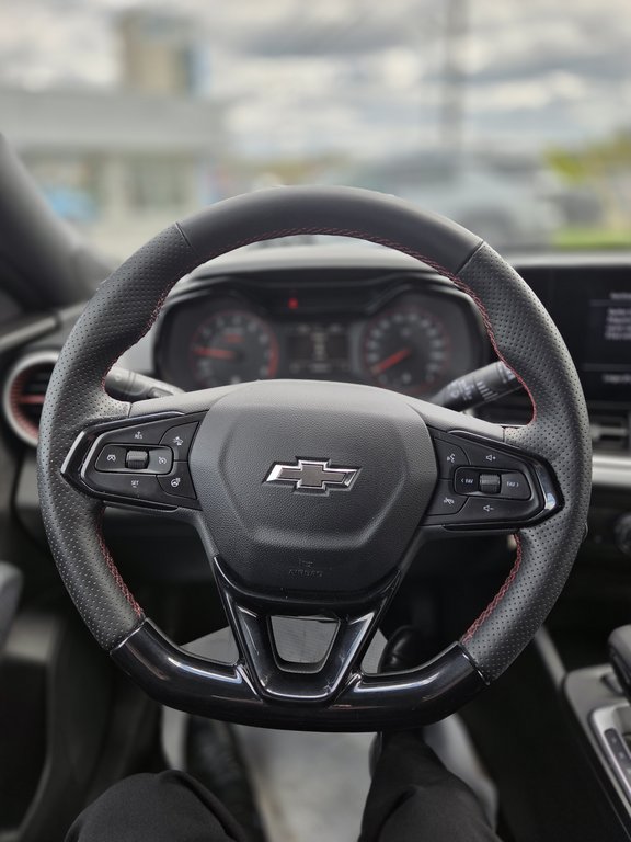 2025 Chevrolet Trax 1RS in Cowansville, Quebec - 15 - w1024h768px