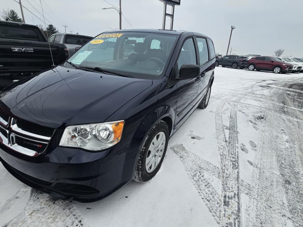 2015 Dodge Grand Caravan Canada Value Package in Cowansville, Quebec - 1 - w1024h768px