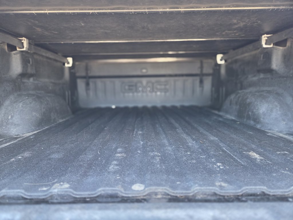 2019 GMC Sierra 1500 Limited 5.3 L DOUBLE CAB// ELEVATION// GR.REMORQUAGE in Cowansville, Quebec - 9 - w1024h768px