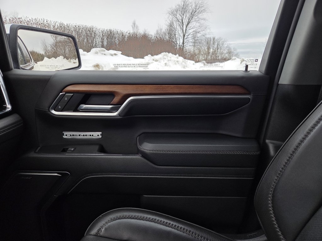 2022 GMC Sierra 1500 Denali in Cowansville, Quebec - 28 - w1024h768px