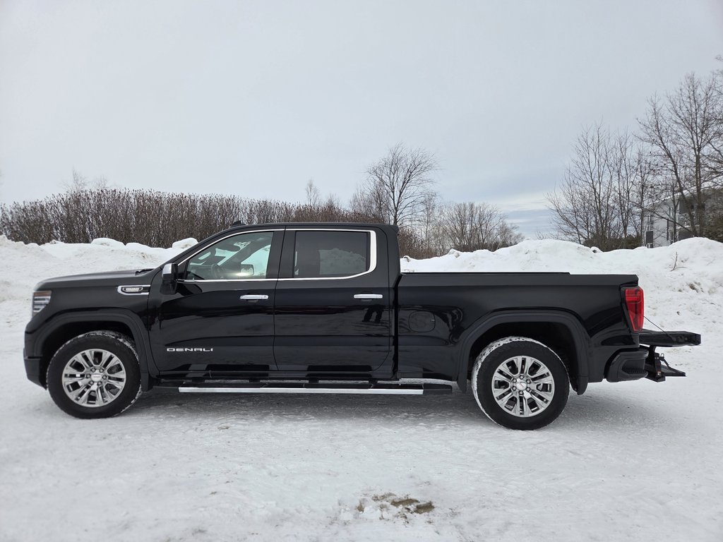 2022 GMC Sierra 1500 Denali in Cowansville, Quebec - 13 - w1024h768px