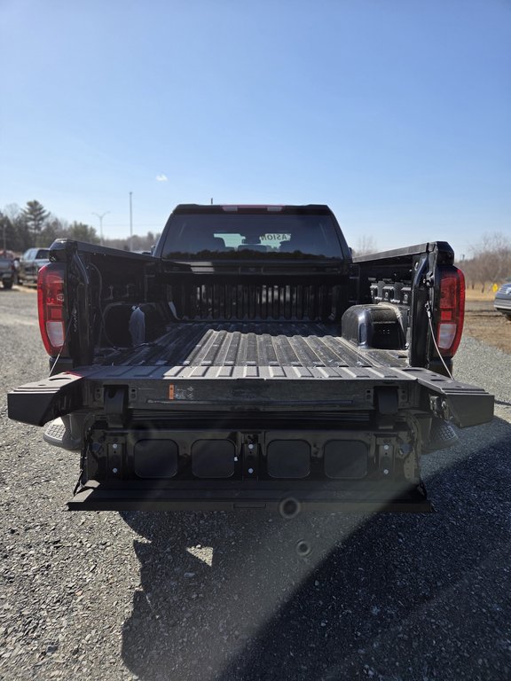 GMC Sierra 1500 Elevation 2024 à Cowansville, Québec - 10 - w1024h768px