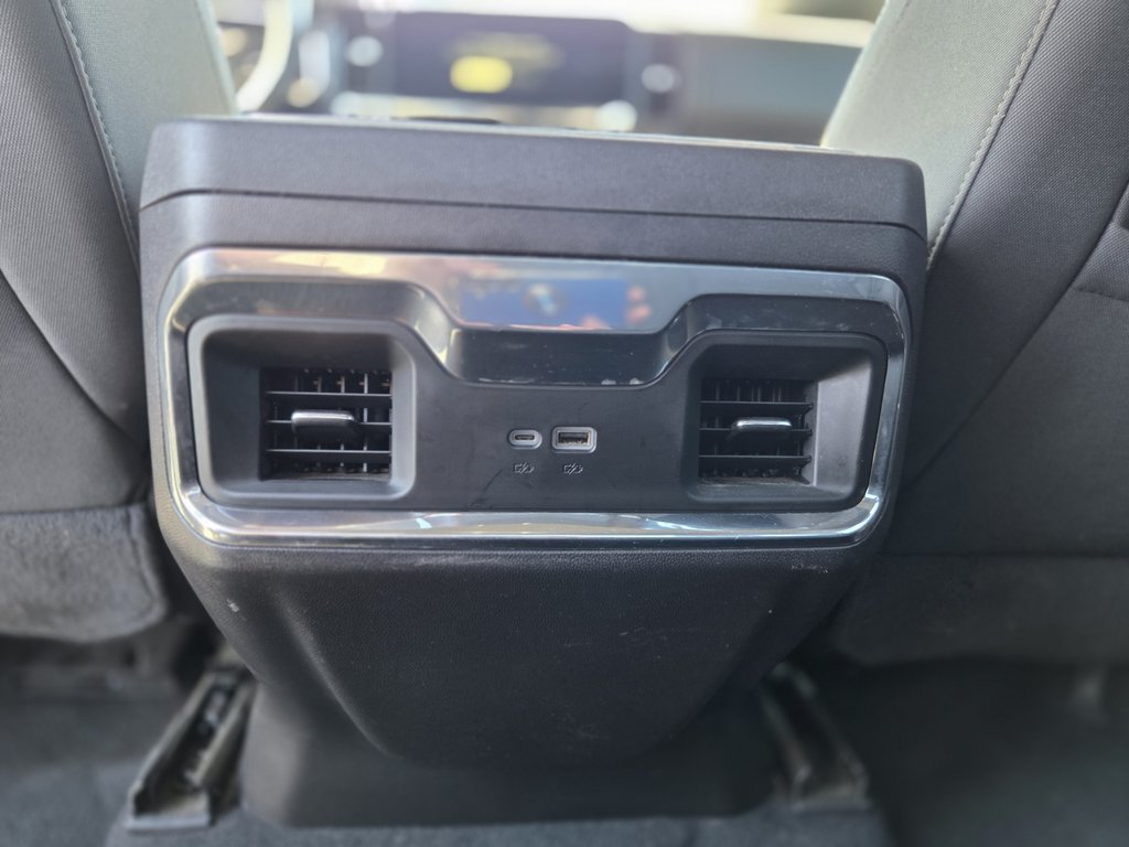 GMC Sierra 1500 Elevation 2024 à Cowansville, Québec - 20 - w1024h768px