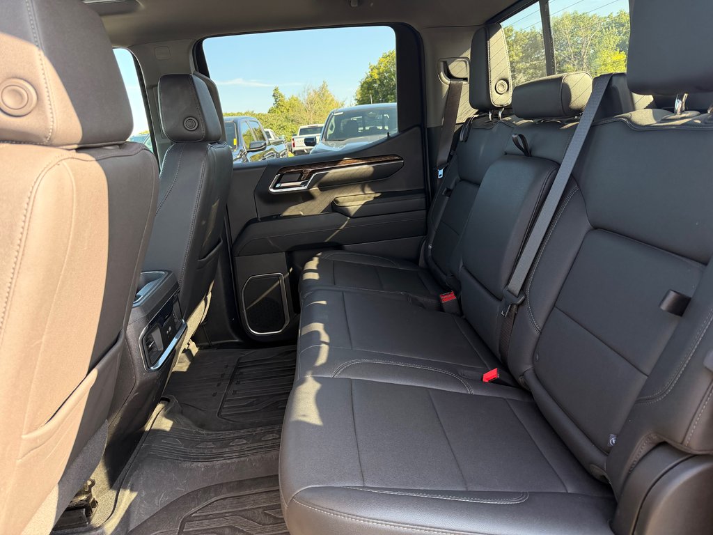 2024 GMC Sierra 1500 Elevation in Cowansville, Quebec - 14 - w1024h768px