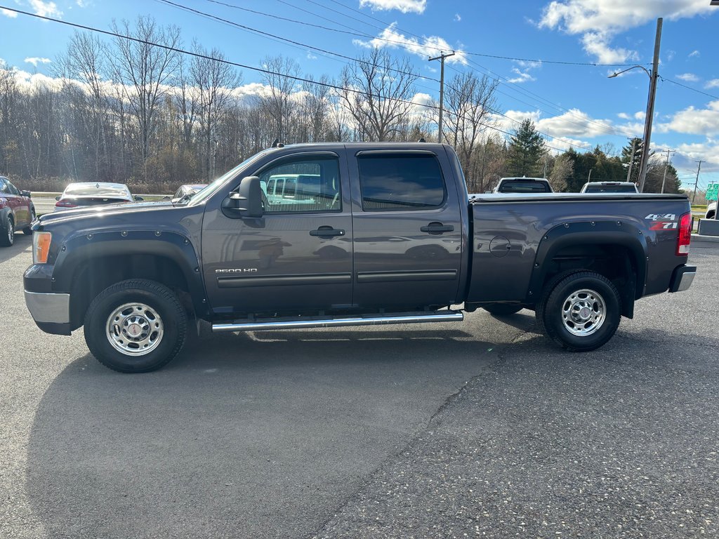 Sierra 2500HD SLE 2010 à Cowansville, Québec - 2 - w1024h768px