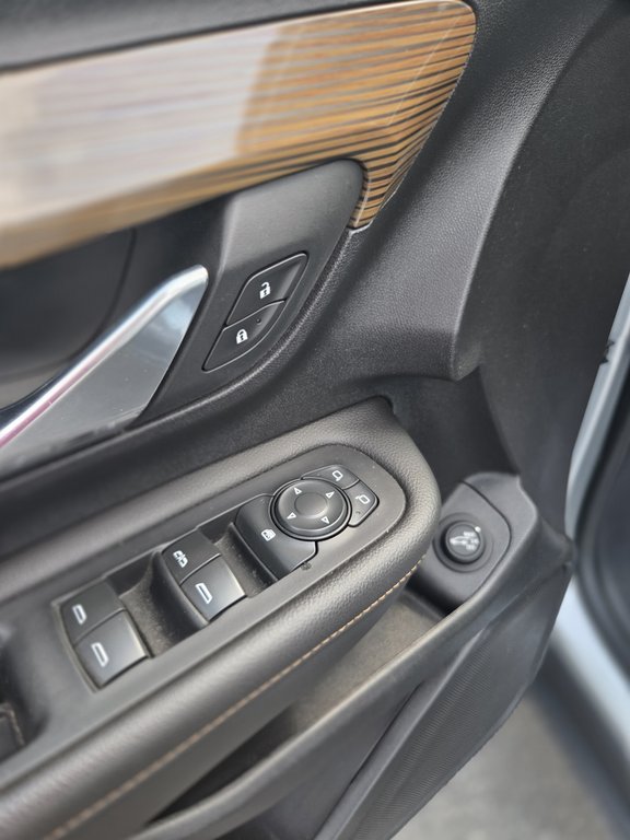 GMC Terrain SLE 2020 à Cowansville, Québec - 15 - w1024h768px