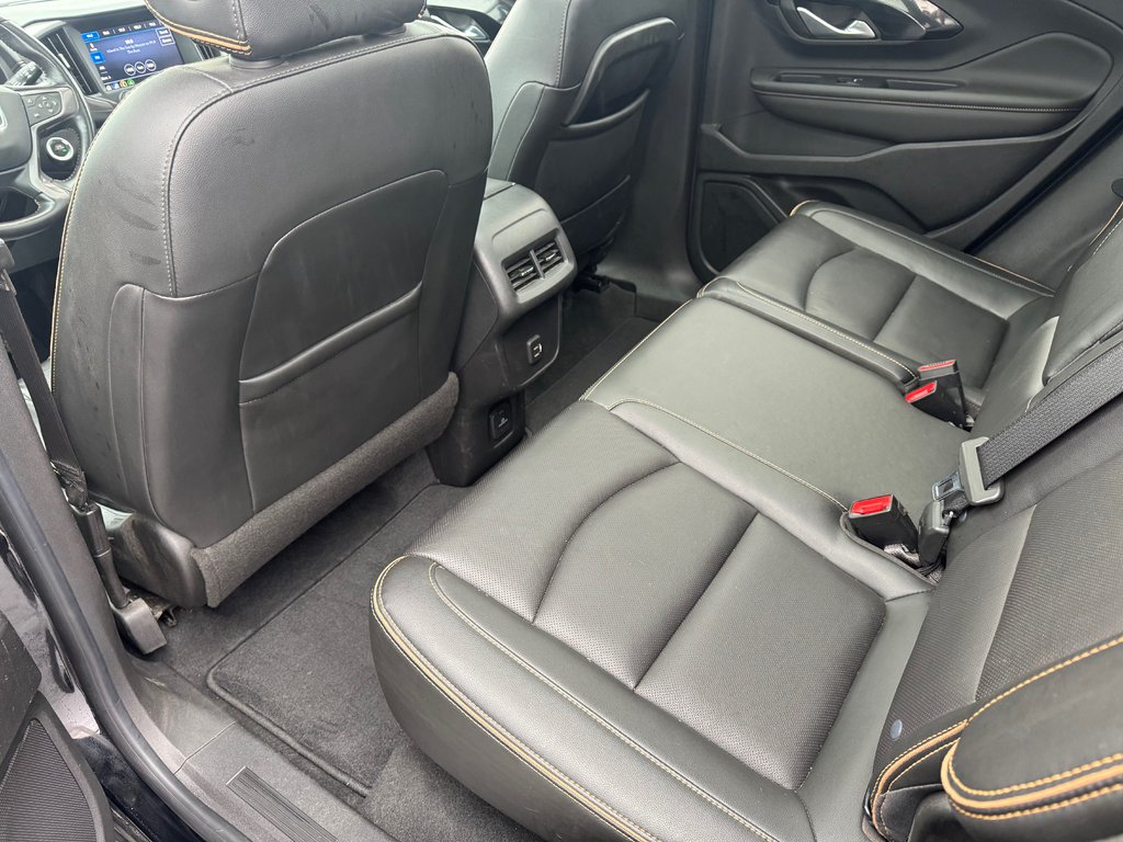 GMC Terrain AT4 2022 à Cowansville, Québec - 13 - w1024h768px