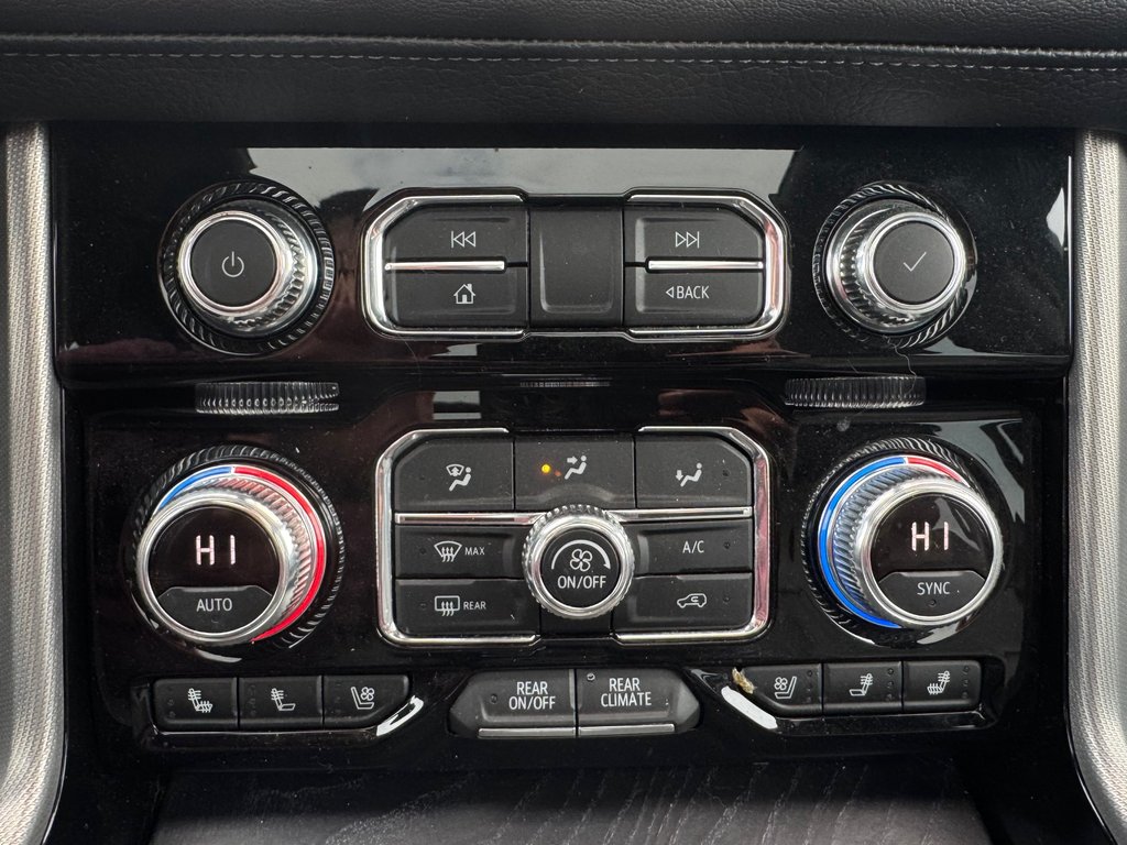 GMC Yukon XL Denali 2021 à Cowansville, Québec - 10 - w1024h768px