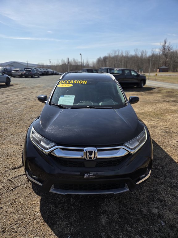 2019 Honda CR-V Touring in Cowansville, Quebec - 2 - w1024h768px