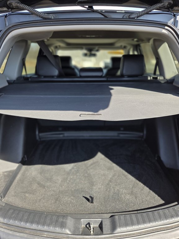 2019 Honda CR-V Touring in Cowansville, Quebec - 16 - w1024h768px