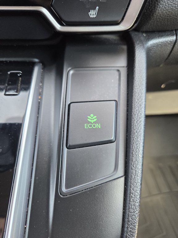 2019 Honda CR-V Touring in Cowansville, Quebec - 36 - w1024h768px