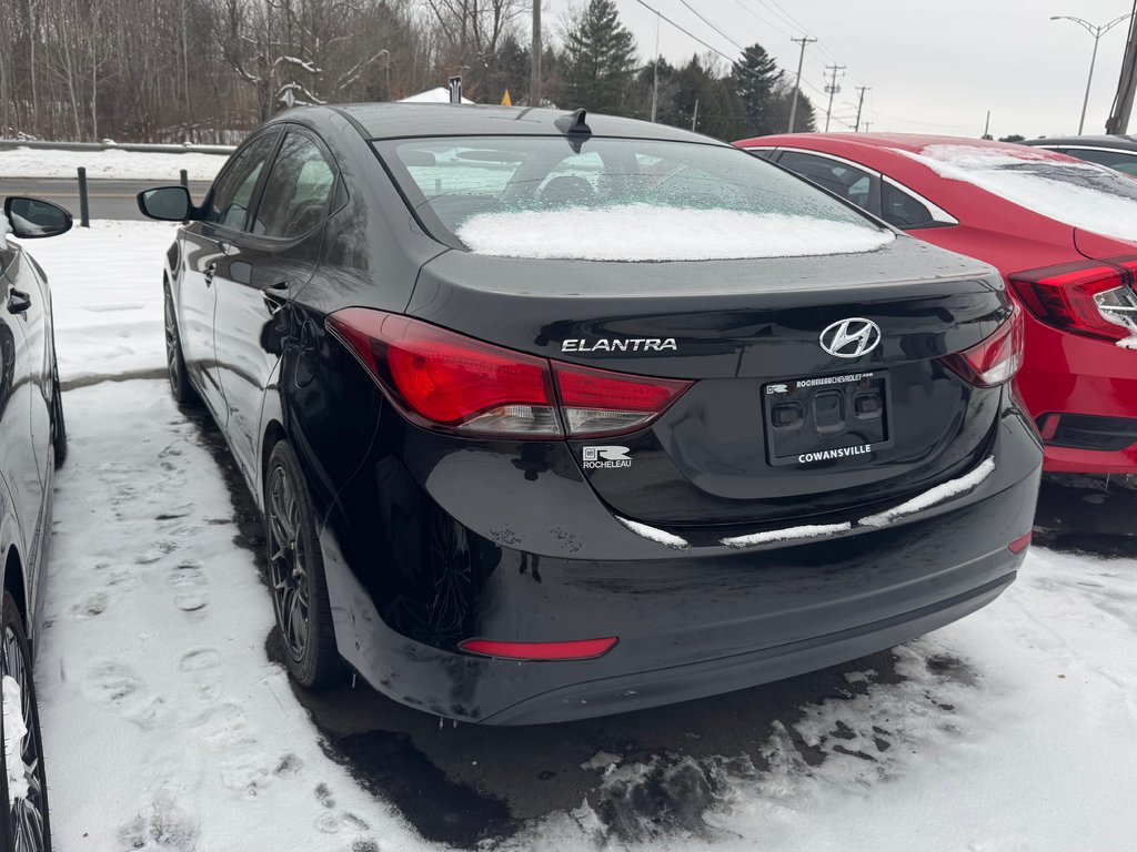 Hyundai Elantra GL 2016 à Cowansville, Québec - 5 - w1024h768px