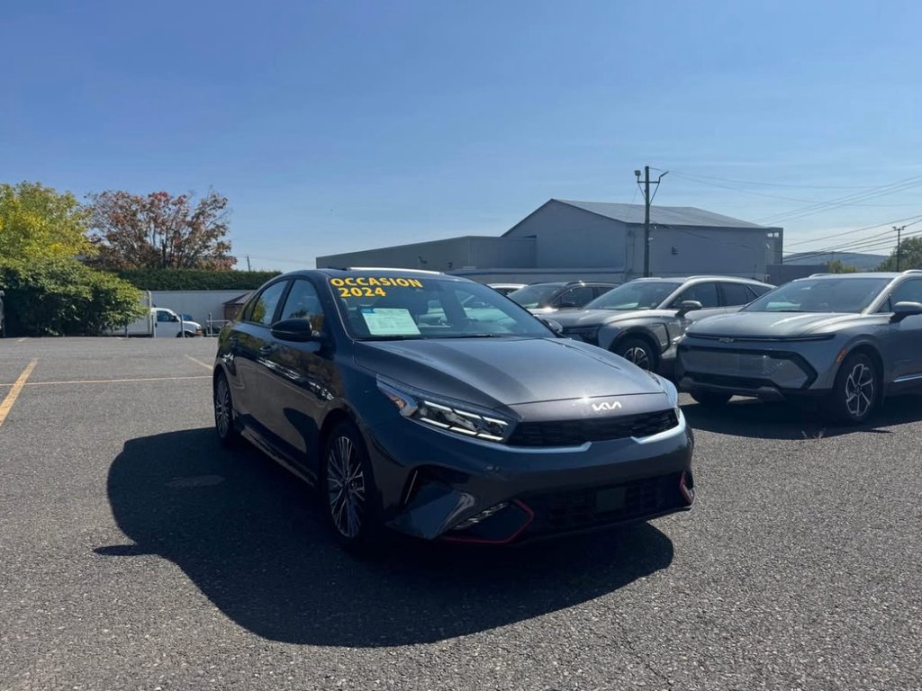 Kia Forte GT-Line 2024 à Cowansville, Québec - 2 - w1024h768px