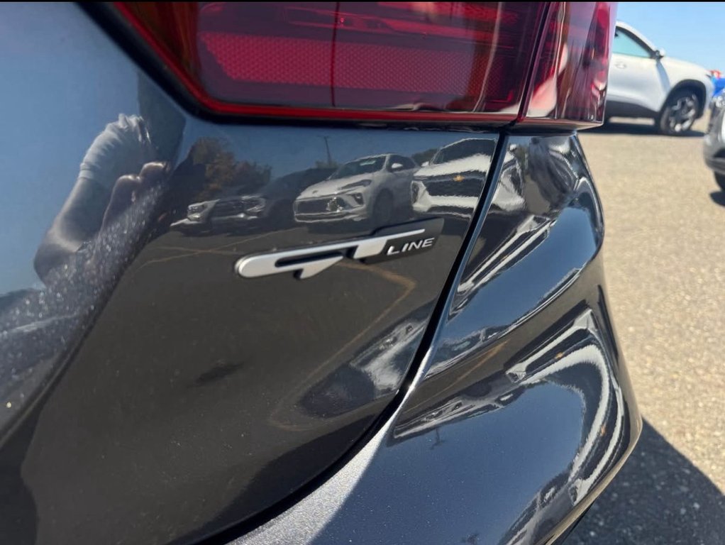 Kia Forte GT-Line 2024 à Cowansville, Québec - 6 - w1024h768px