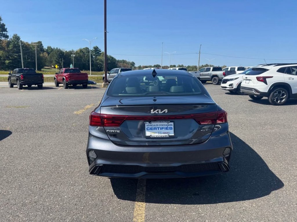Kia Forte GT-Line 2024 à Cowansville, Québec - 7 - w1024h768px