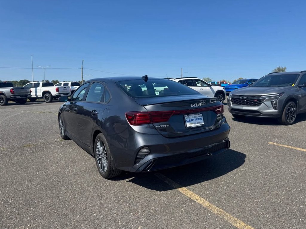 Kia Forte GT-Line 2024 à Cowansville, Québec - 8 - w1024h768px