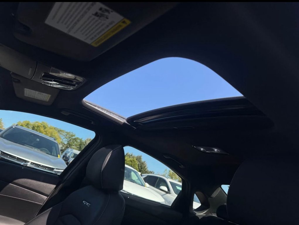 Kia Forte GT-Line 2024 à Cowansville, Québec - 13 - w1024h768px