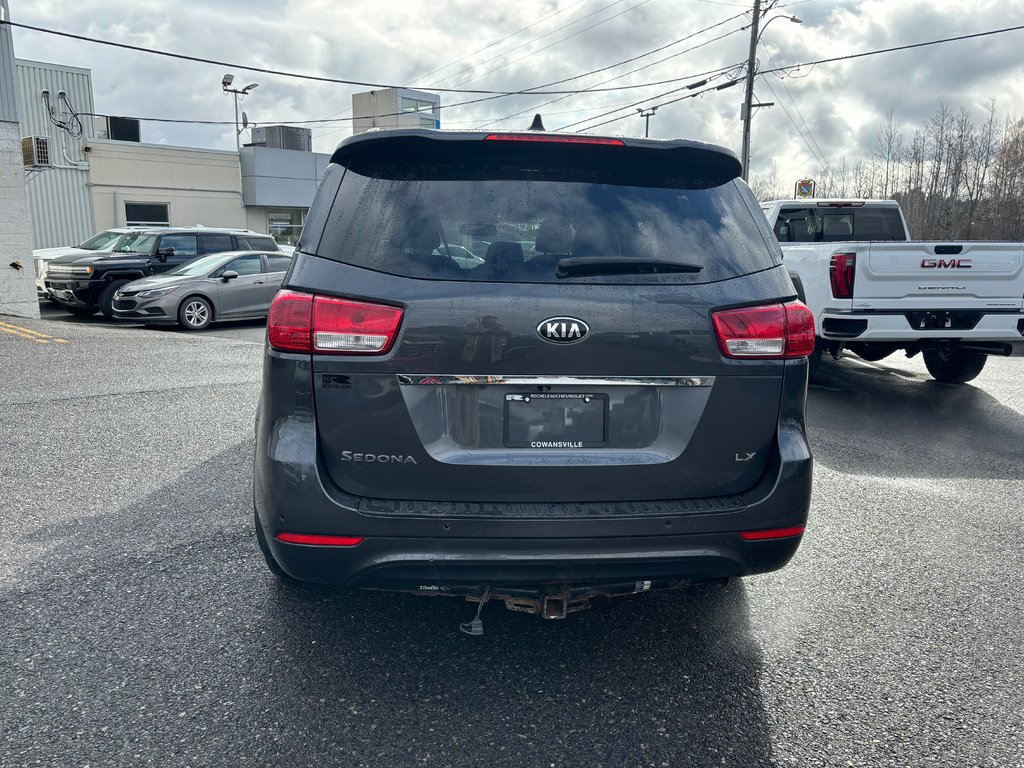 2018  Sedona LX in Cowansville, Quebec - 4 - w1024h768px