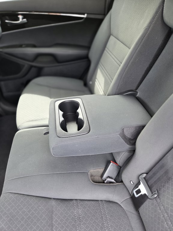 2020 Kia Sorento LX in Cowansville, Quebec - 13 - w1024h768px