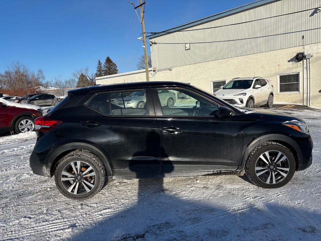 Nissan Kicks SV 2020 à Cowansville, Québec - 6 - w1024h768px