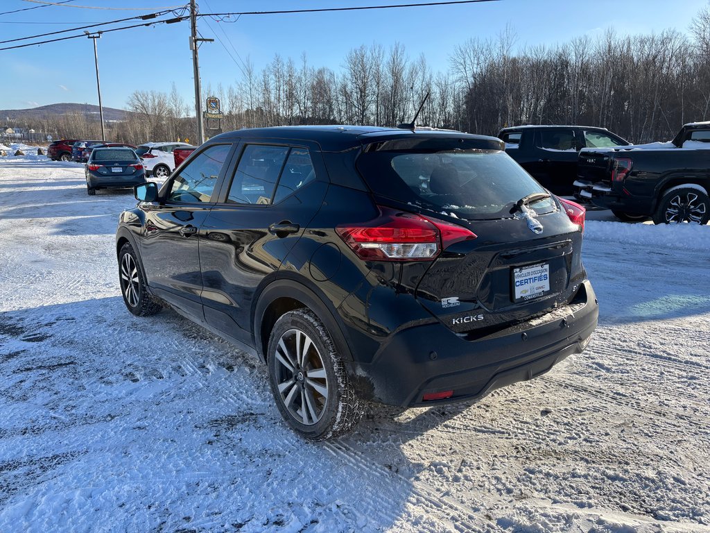 Nissan Kicks SV 2020 à Cowansville, Québec - 3 - w1024h768px